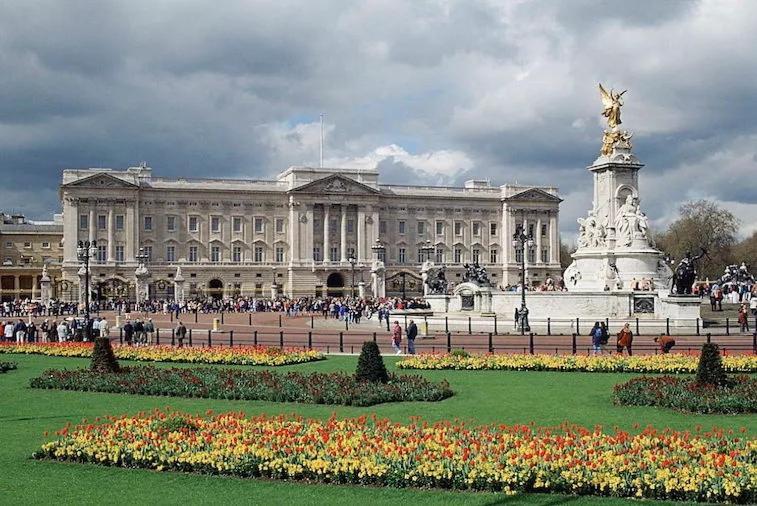 Victoria Style Flat Near Victoria Station Apartment ลอนดอน ภายนอก รูปภาพ