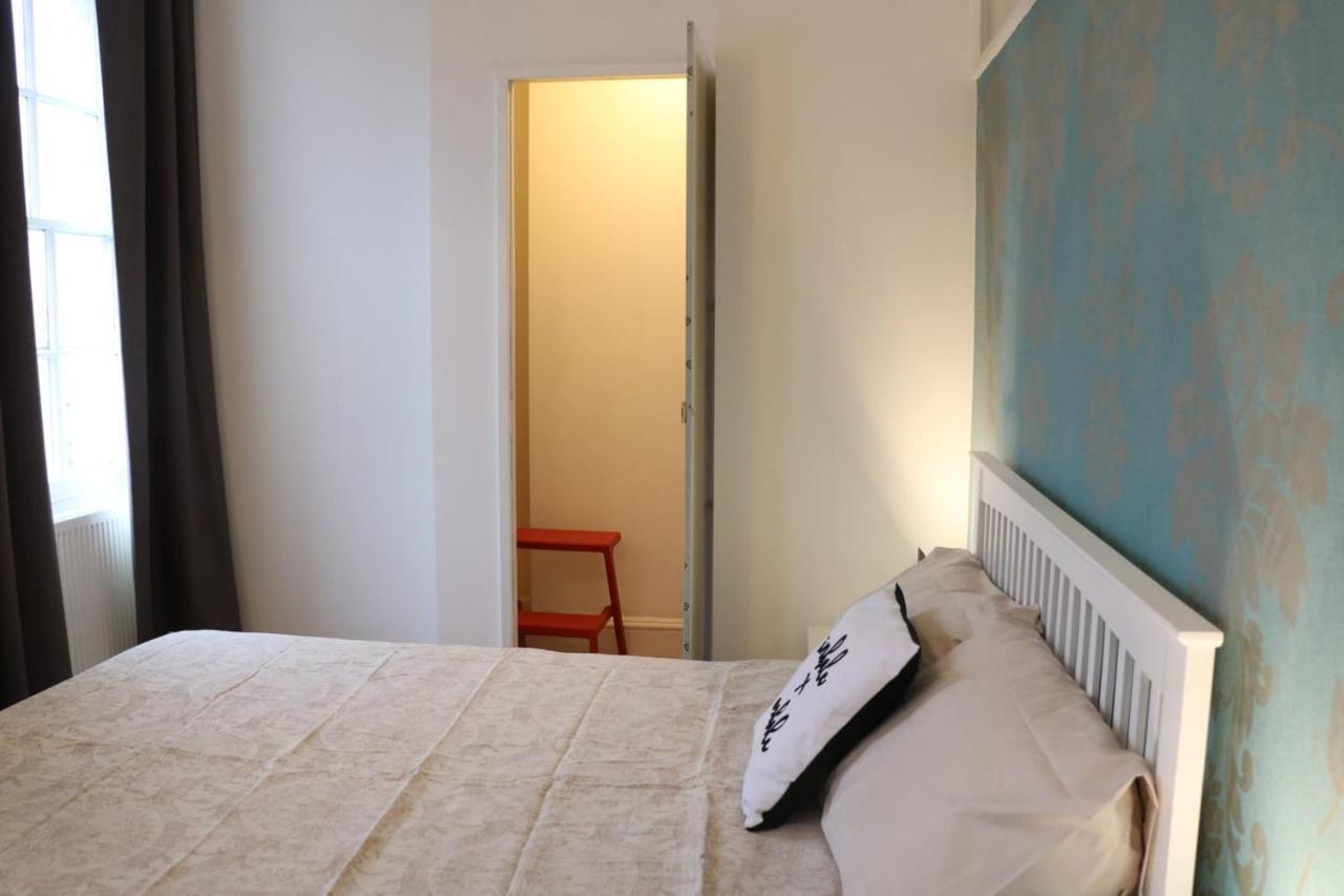 Victoria Style Flat Near Victoria Station Apartment ลอนดอน ภายนอก รูปภาพ