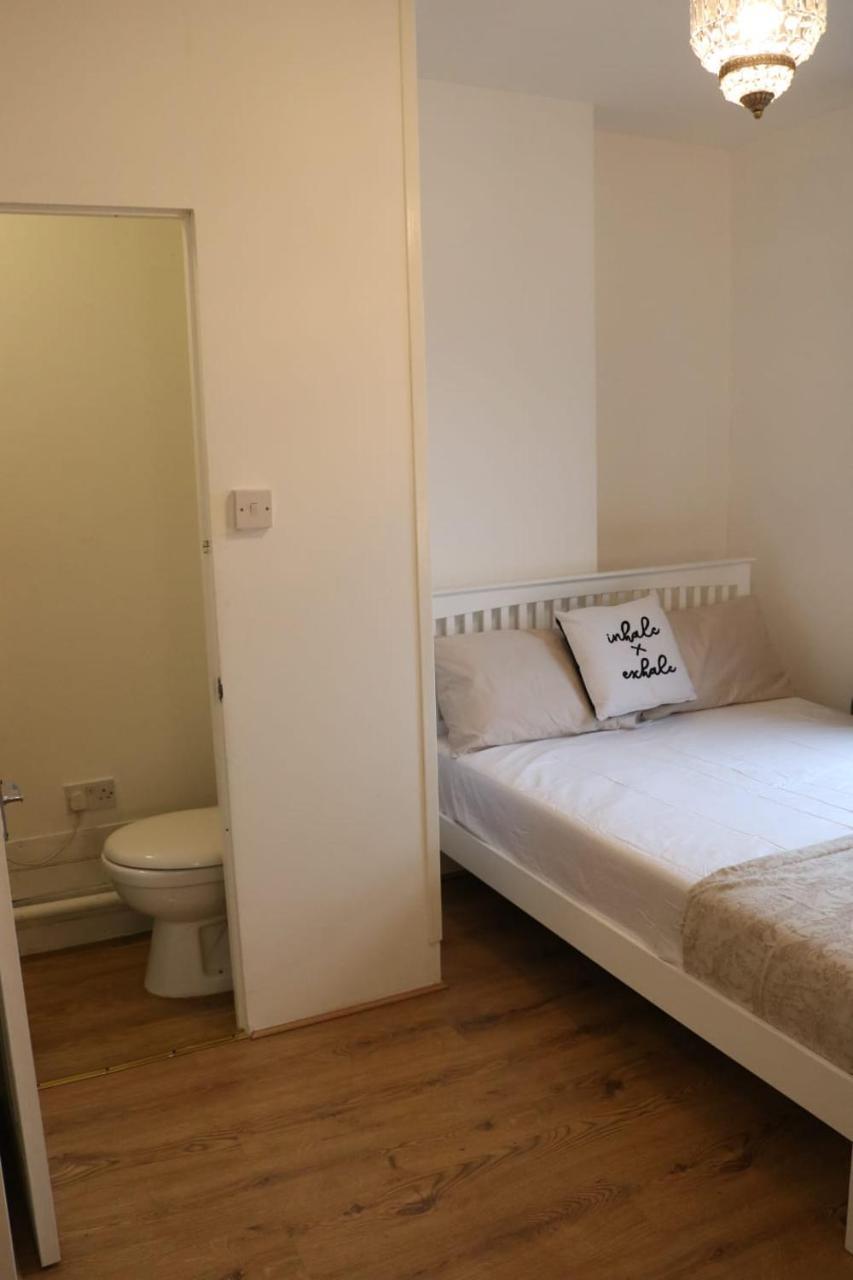Victoria Style Flat Near Victoria Station Apartment ลอนดอน ภายนอก รูปภาพ